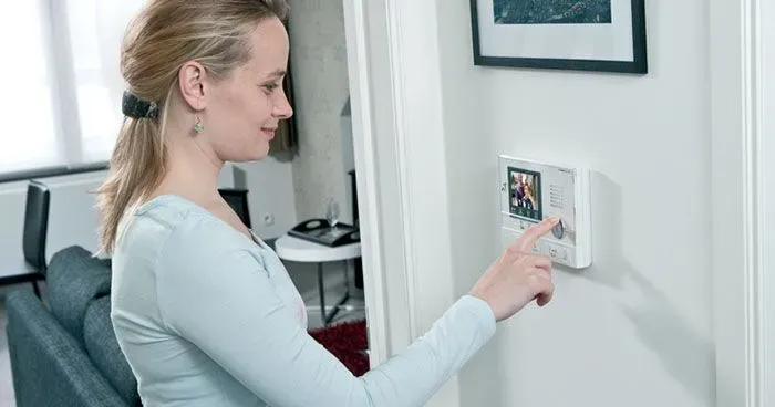 Installation d’interphones et de visiophones